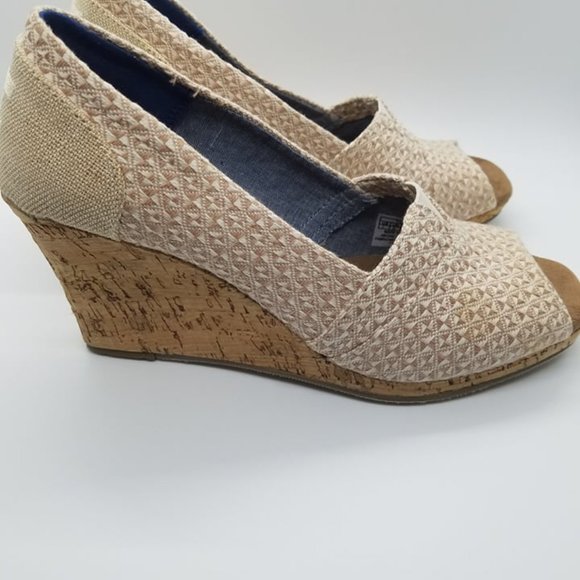Toms Wedge Heel - Picture 2 of 5